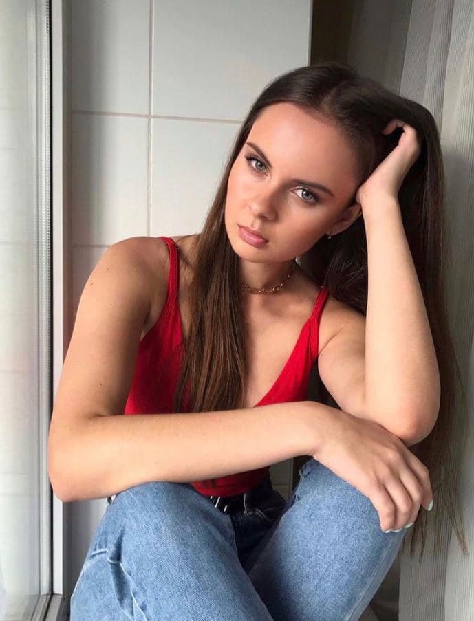 🎥 Лена привлекальеная девушка из Иловайска цена от 3500 руб