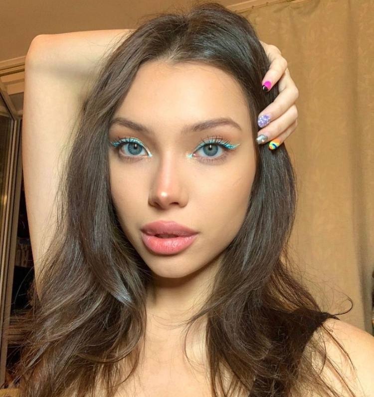 Ольга привлекальеная девушка из Иловайска цена от 6000 руб