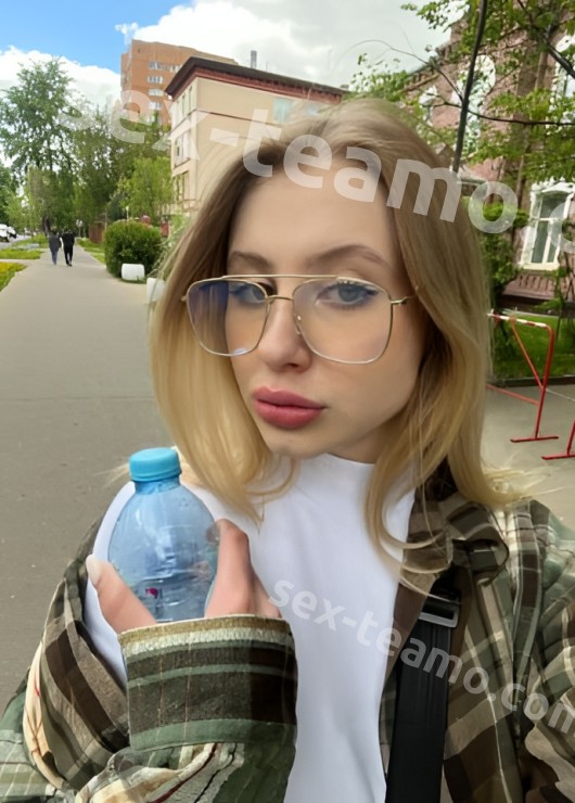 Инга привлекательная девушка из Иловайска цена от 2500 руб